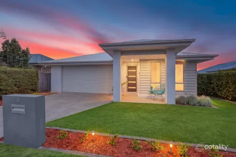 8 Snipe St, Fletcher, NSW 2287