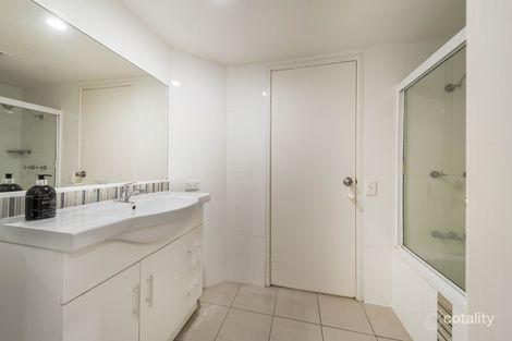 Property photo of 126/10-16 Alexandra Avenue Mermaid Beach QLD 4218