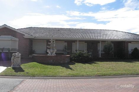 15 Pitcairn Gr, West Lakes, SA 5021