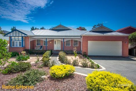 25 Yellow Gum Bvd, Sunbury, VIC 3429