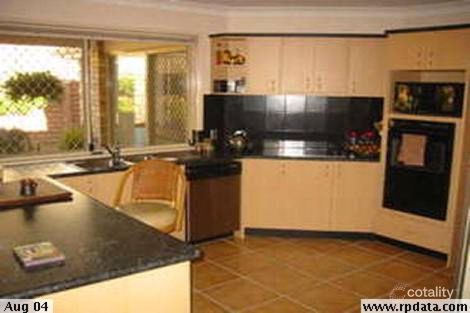 Property photo of 2 Gilcrest Court Molendinar QLD 4214