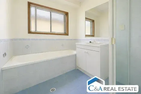 Property photo of 11 Skipton Lane Prestons NSW 2170
