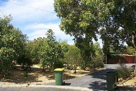 15 Chancery Ct, Forrestfield, WA 6058