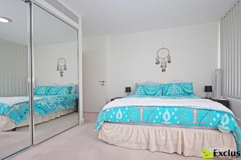 Property photo of 207/28 Peninsula Drive Breakfast Point NSW 2137