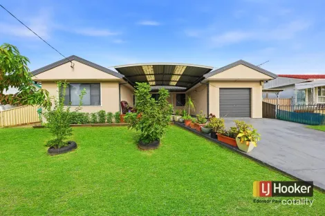 32 Hemingway Cres, Fairfield, NSW 2165
