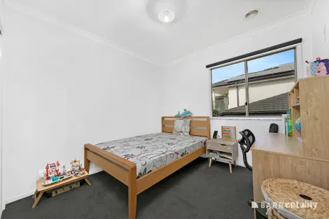 Property photo of 14 Andmar Way Doreen VIC 3754