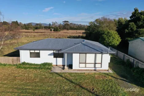 203 Mainwaring St, Beauty Point, TAS 7270