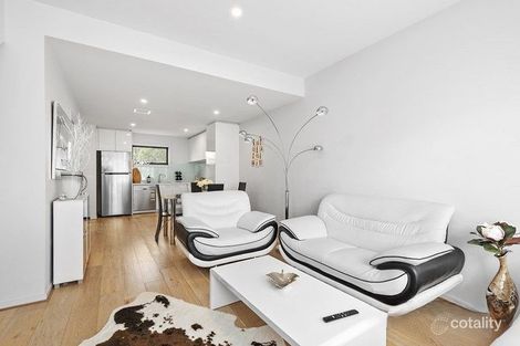 Property photo of 74 City Vista Circuit Cranbourne West VIC 3977