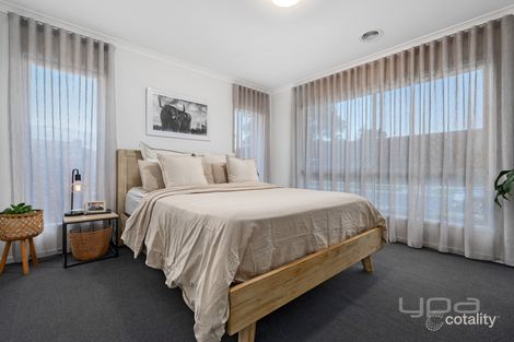 Property photo of 44 Horsley Street Thornhill Park VIC 3335