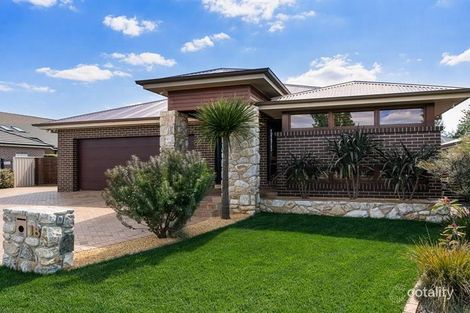 Property photo of 18 Botanic Way Orange NSW 2800