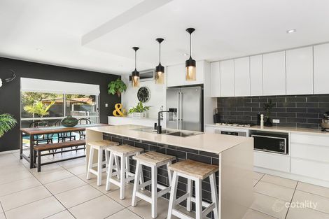 Property photo of 1/6 Tahiti Avenue Palm Beach QLD 4221