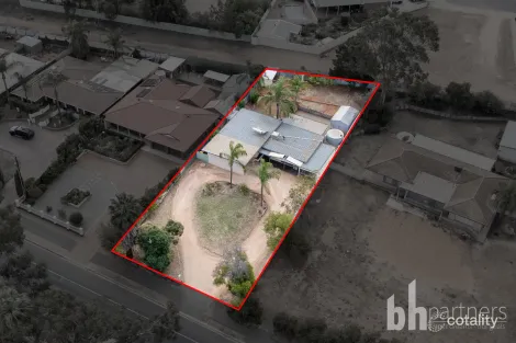 Property photo of 42 Old Sturt Highway Berri SA 5343