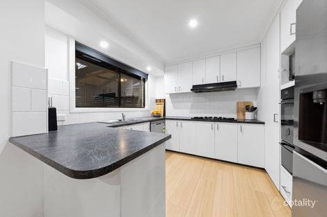 Property photo of 43 Leigh Drive Pakenham VIC 3810