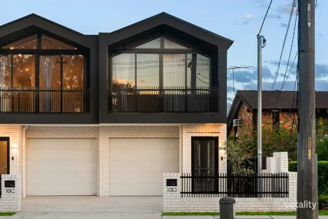 4/10 Ikara Cres, Moorebank, NSW 2170