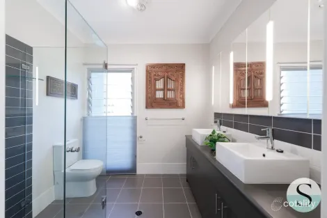 Property photo of 1 Lake Ridge Lane Murrays Beach NSW 2281