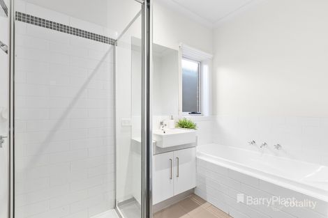 Property photo of 5/23 Watt Avenue Oak Park VIC 3046