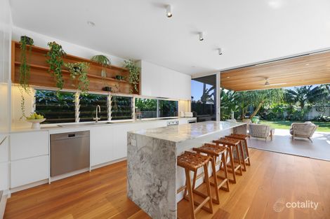 Property photo of 33 Dawn Parade Miami QLD 4220