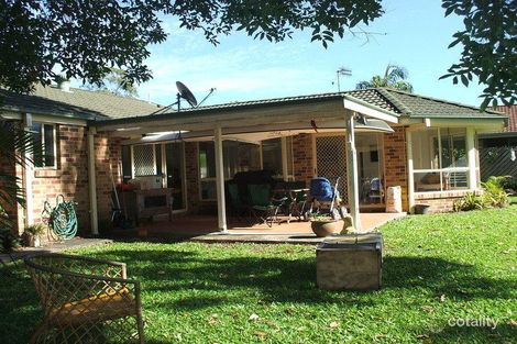 Property photo of 10 Gilba Avenue Ocean Shores NSW 2483