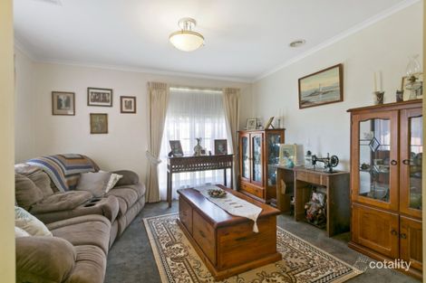 Property photo of 3 Amethyst Close Skye VIC 3977