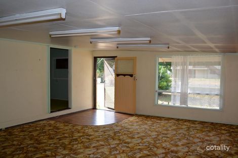 Property photo of 11 East Street Bluff QLD 4702