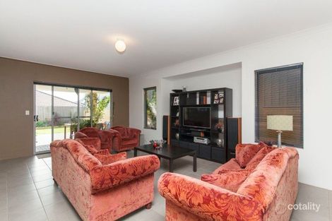 Property photo of 16 Shaftesbury Way Wellard WA 6170