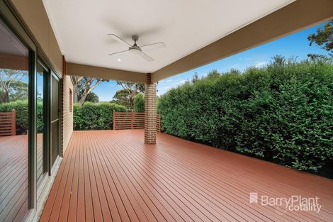 Property photo of 43 Applegum Drive South Morang VIC 3752