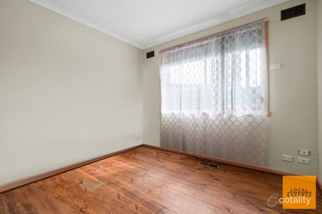 Property photo of 5 Hemel Close Deer Park VIC 3023