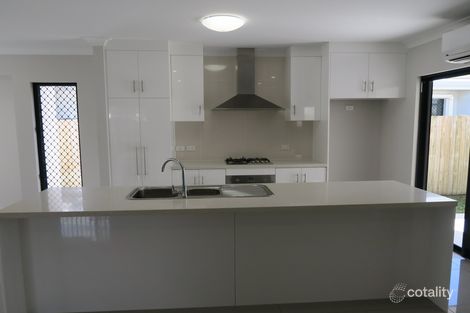 Property photo of 32 Hillary Drive Smithfield QLD 4878