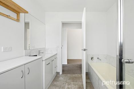 Property photo of 18 Open Drive Snug TAS 7054