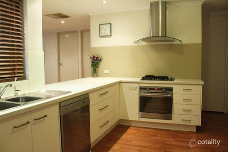 Property photo of 2 Davey Court Happy Valley SA 5159