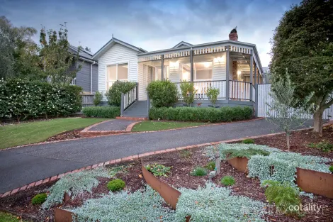 13 Kookaburra Ct, Gembrook, VIC 3783