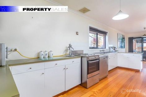 Property photo of 28 Heather Grove Newborough VIC 3825