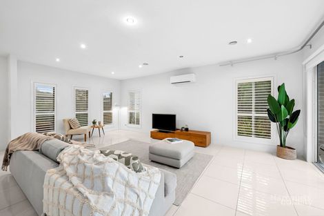 Property photo of 1/22 Myrtle Grove North Shore VIC 3214