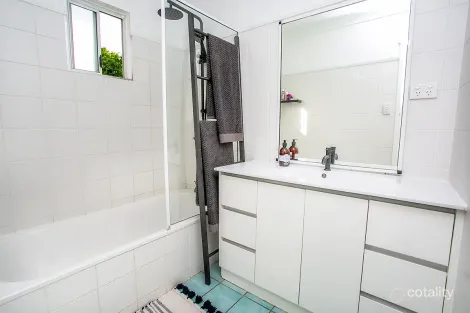 Property photo of 61 Second Avenue Happy Valley QLD 4825