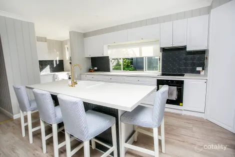 Property photo of 61 Second Avenue Happy Valley QLD 4825