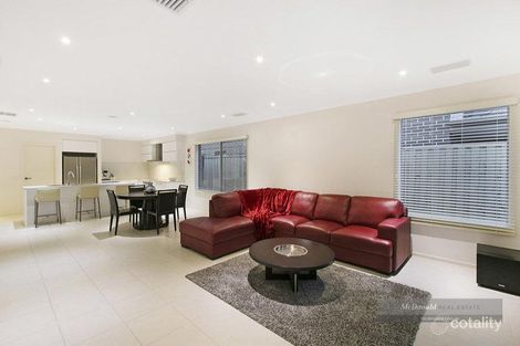 Property photo of 10 Ellsworth Drive Keysborough VIC 3173