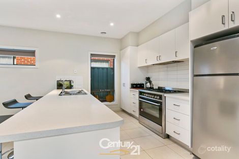 Property photo of 94 Dusseldorp Avenue Pakenham VIC 3810