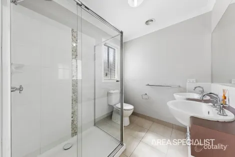 Property photo of 9 Jupiter Crescent Cranbourne West VIC 3977