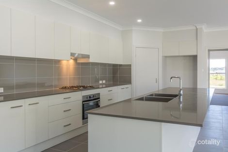 Property photo of 8 Alata Crescent South Nowra NSW 2541