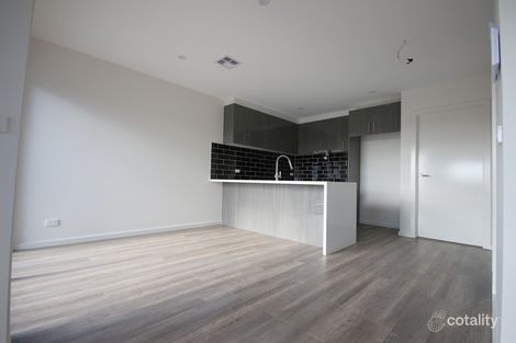 Property photo of 17 Zeal Way Craigieburn VIC 3064