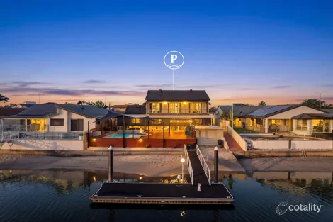 44 Oxley Dr, Paradise Point, QLD 4216