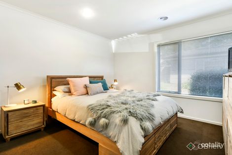 13 Norfolk Pine Cct, Somerville, VIC 3912