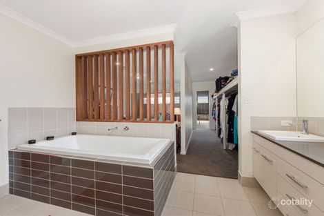 Property photo of 33 Lomandra Street Deebing Heights QLD 4306