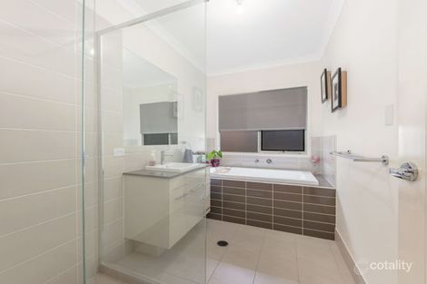 Property photo of 33 Lomandra Street Deebing Heights QLD 4306