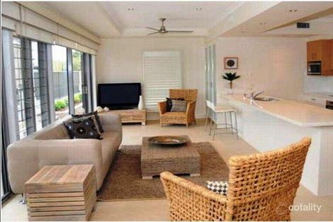 Property photo of 4 Bent Street Yamba NSW 2464
