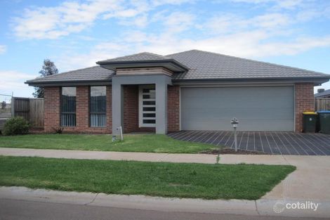 Property photo of 16 Laurence Way Tarneit VIC 3029