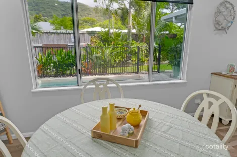 Property photo of 19 Deck Circuit Trinity Beach QLD 4879