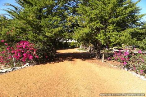 386 King Dr, Woodridge, WA 6041