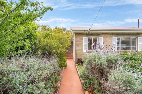 Property photo of 26 Windermere Beach Road Claremont TAS 7011