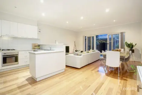 Property photo of 35 Highview Road Bentleigh East VIC 3165